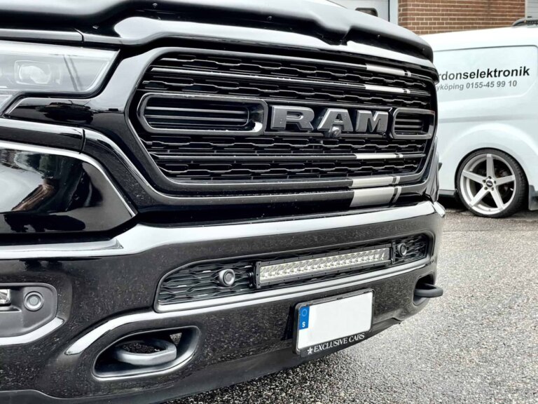 Dodge RAM Luxtar X20