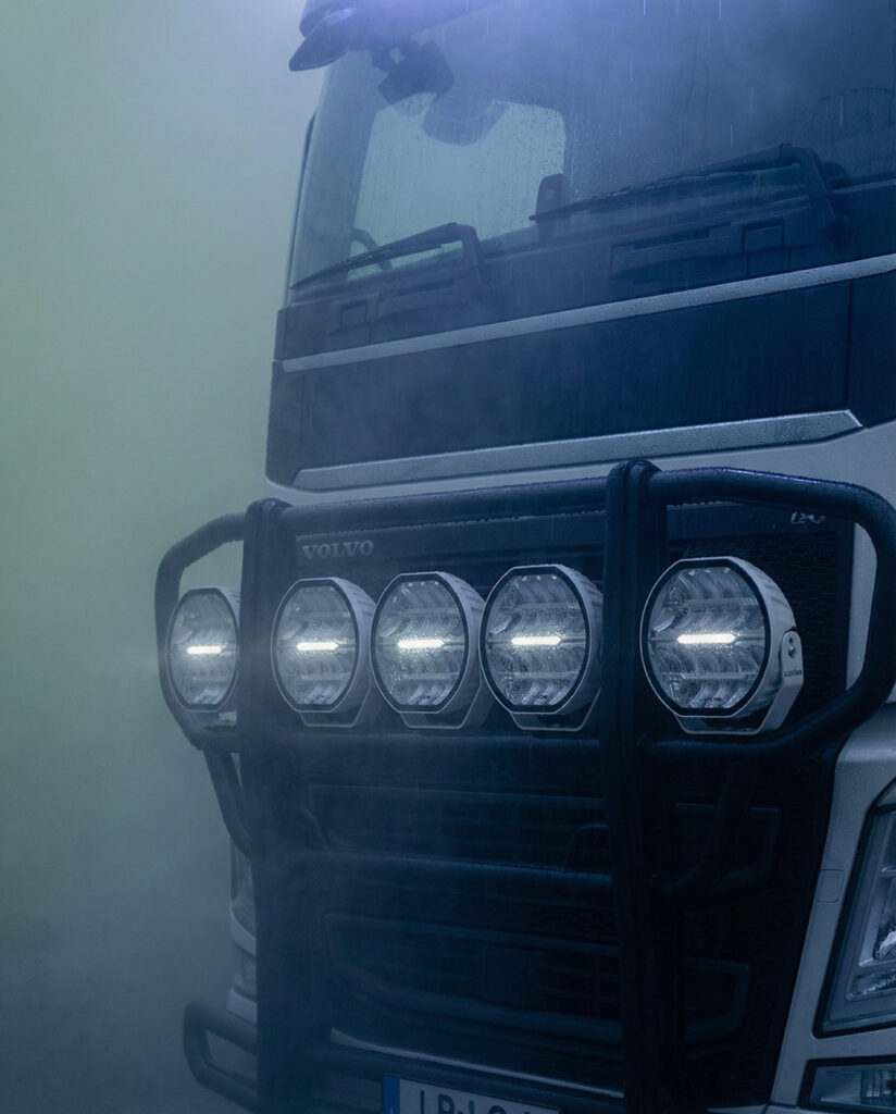 Truck with four Luxtar Stellar driving lights on the bull bar
